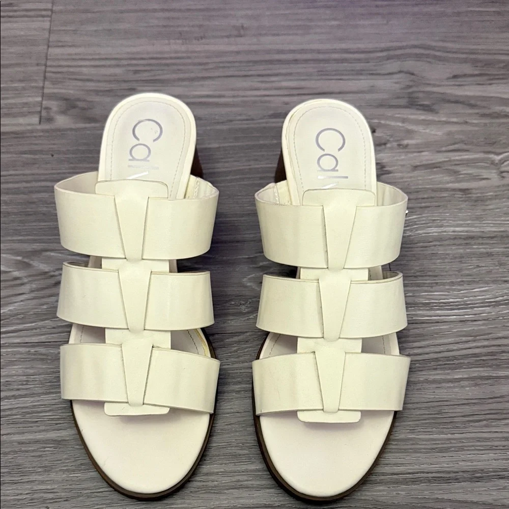 Calvin Klein Audrey White Slip On Block Heel Mule Sandals Size 7
